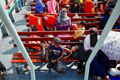 کوچ اجباری مسلمانان روهینگیایی به جزیره ای دورافتاده در بنگلادش