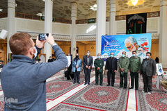 بداهه نگاری مشق سلیمانی در حرم شاهچراغ(ع)