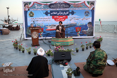 دومین محفل کاروان قرآنی انقلاب بر روی عرشه ناو بندر جمهوری اسلامی