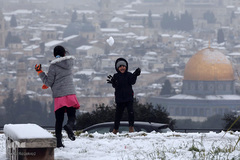 بارش کم سابقه برف در بیت المقدس