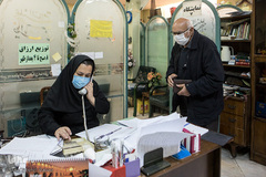 آقای نعمتی روایت ما، در این مدت بیشتر زمان خود را به یاری رساندن به مددجویان خیریه می‌گذراند.