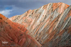 کوه‌های رنگی ماهنشان، در جنوب غربی استان زنجان، از شگفت‌انگیزترین جاذبه‌های طبیعی ایران