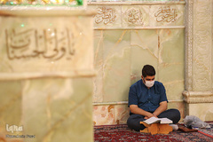 جزء خوانی قرآن کریم در حرم مطهر شاهچراغ (ع)