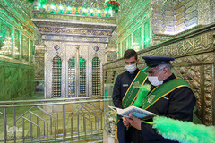 جزء خوانی قرآن کریم در حرم مطهر شاهچراغ (ع)