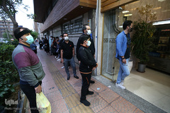 تکاپوی سفره افطار اولین شب ماه مبارک رمضان