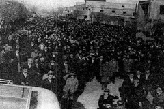 تصاویری از مراسم تشییع جنازه آیت الله حاج شیخ جواد فومنی حائری در بهمن ماه 1343