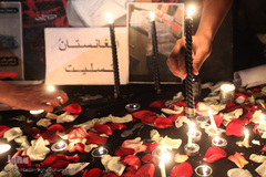 مراسم یادبود قربانیان حادثه تروریستی مدرسه دخترانه سیدالشهدای کابل در میدان آزادی