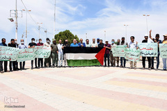 تظاهرات گروهی از مردم سوریه، در تل ابیض برای اعلام همبستگی با مردم مظلوم فلسطین