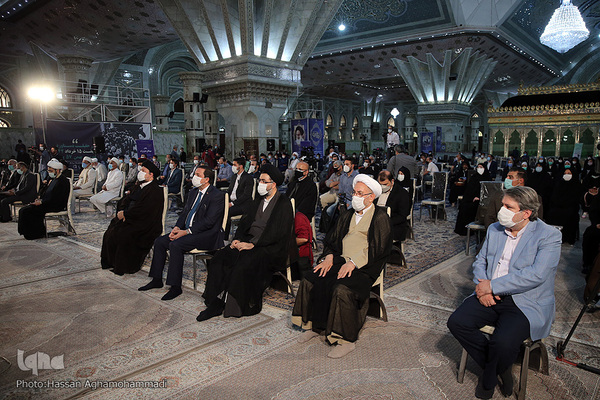 سمینار بین‌المللی «امام خمینی(ره) و دنیای معاصر» در حرم مطهر بنیانگذار جمهوری اسلامی ایران