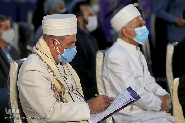 سمینار بین‌المللی «امام خمینی(ره) و دنیای معاصر» در حرم مطهر بنیانگذار جمهوری اسلامی ایران