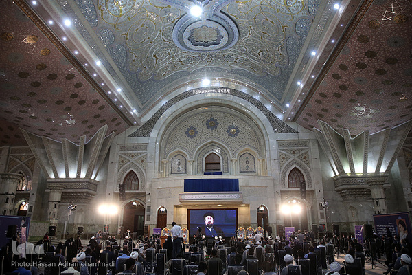 سمینار بین‌المللی «امام خمینی(ره) و دنیای معاصر» در حرم مطهر بنیانگذار جمهوری اسلامی ایران