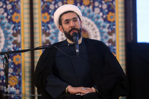 حجت‌الاسلام والمسلمین مصطفی رستمی، رئیس نهاد نمایندگی مقام معظم رهبری در دانشگاه‌ها