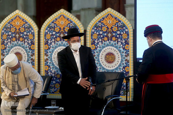 سمینار بین‌المللی «امام خمینی(ره) و دنیای معاصر» در حرم مطهر بنیانگذار جمهوری اسلامی ایران