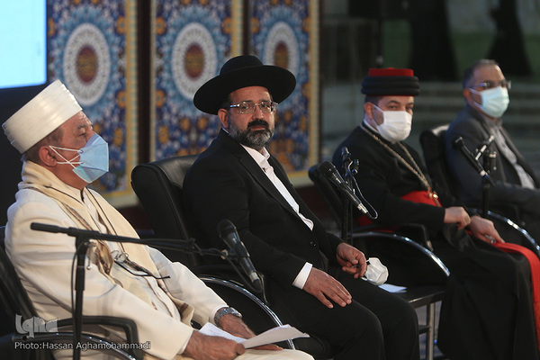 سمینار بین‌المللی «امام خمینی(ره) و دنیای معاصر» در حرم مطهر بنیانگذار جمهوری اسلامی ایران