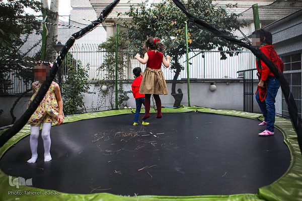 جشن روز دختر در خیریه طلیعه مهر طاها