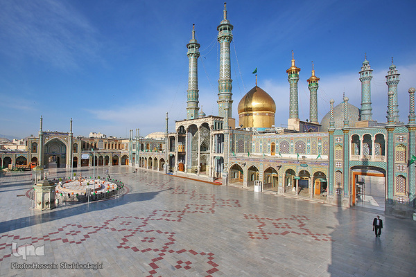 حرم نورانی کریمه حضرت معصومه(س) کریمه اهل بیت(ع) در شهر مقدس قم