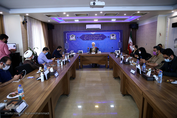 نشست رسانه ای آیت الله علیرضا اعرافی، نامزد انتخابات میان دوره ای مجلس خبرگان رهبری