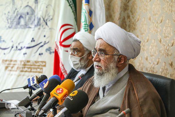 آیین معرفی کتاب سفیر شیعه در غرب