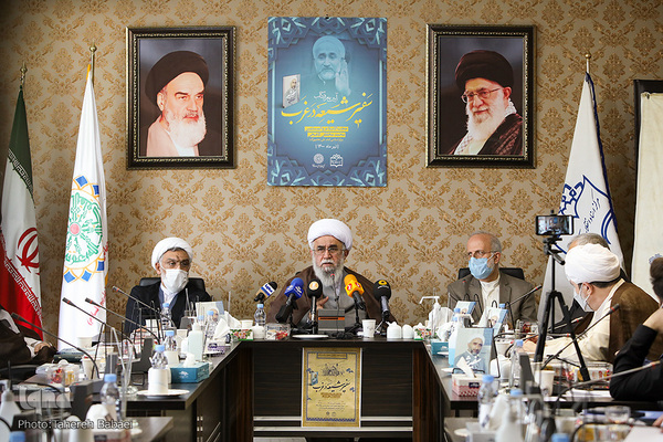 آیین معرفی کتاب سفیر شیعه در غرب