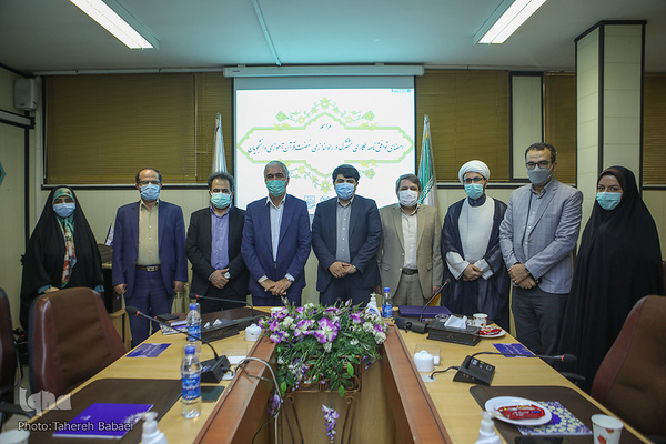 امضای توافق نامه همکاری مشترک در راه‌اندازی نهضت قرآن آموزی دانشجویان