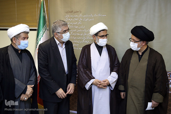 مراسم رونمایی از ویژه نامه ارتحال آیت‌الله محمدعلی تسخیری «طلایه‌دار وحدت»