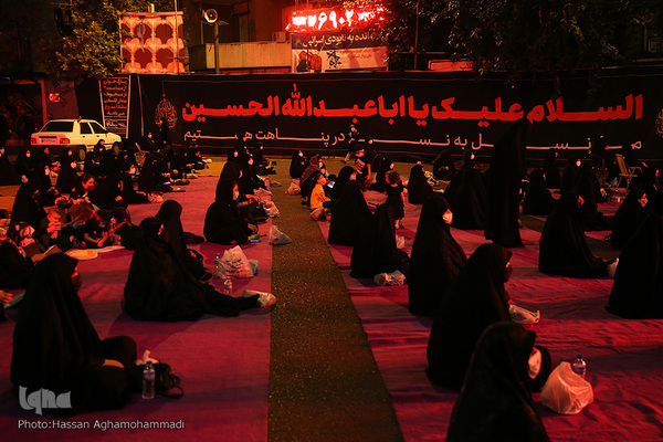 مراسم عزاداری شب پنجم محرم در میدان فلسطین