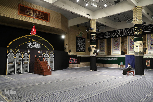 مراسم عزادای شب تاسوعا در حسینیه امام خمینی(ره)