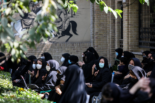 مراسم ظهر تاسوعا در خانه مداحان