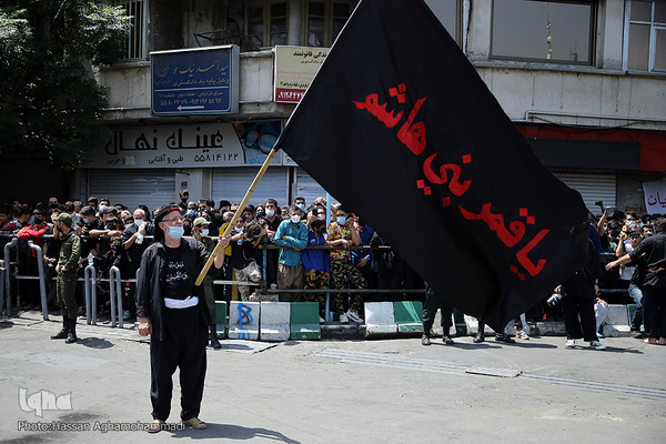 آئین خیمه سوزان ظهر عاشورا در بازار تهران