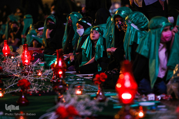 بزرگ‌ترین سفره نذری «حضرت رقیه (س)» در میدان امام حسین(ع)