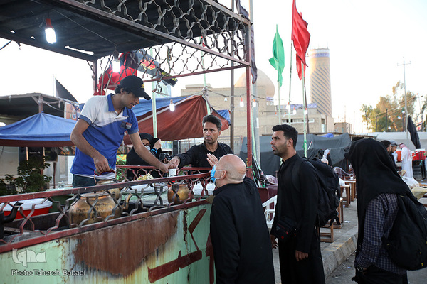 خادمین زائرین پیاده روی اربعین حسینی