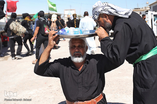 خادمین زائرین پیاده روی اربعین حسینی