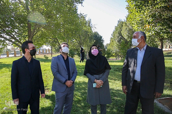 اهتزاز پرچم محمد(ص)، پیامبر رحمت در شیراز