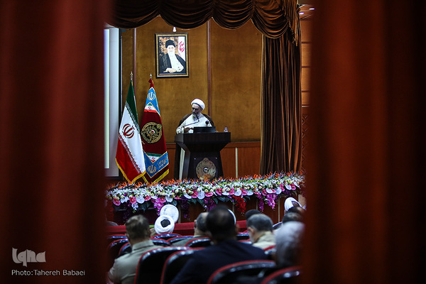 آئین اختتامیه بیست و یکمین دوره مسابقات خانواده‌ها و بانوان شاغل آجا