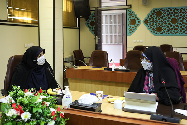 نقش دانش‌آموختگان قرآن و حدیث در ترویج سبک زندگی قرآنی در جامعه