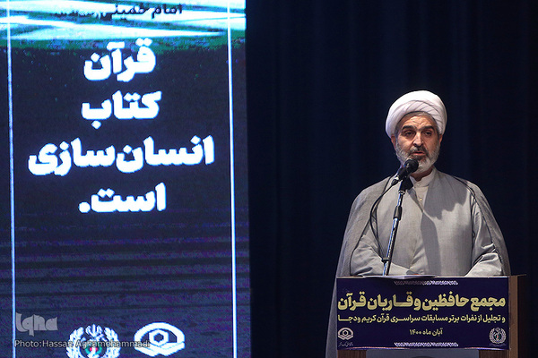  حجت الاسلام محمد باقر ابراهیمی، معاون تبلیغات و روابط عمومی وزارت دفاع