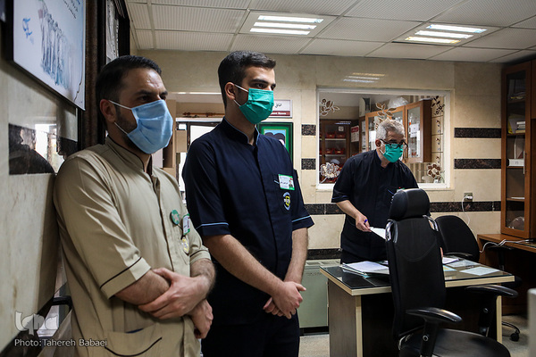 تجلیل و تکریم از مقام شامخ پرستاران و مدافعان سلامت به‌ویژه پرستاران نمونه قرآنی