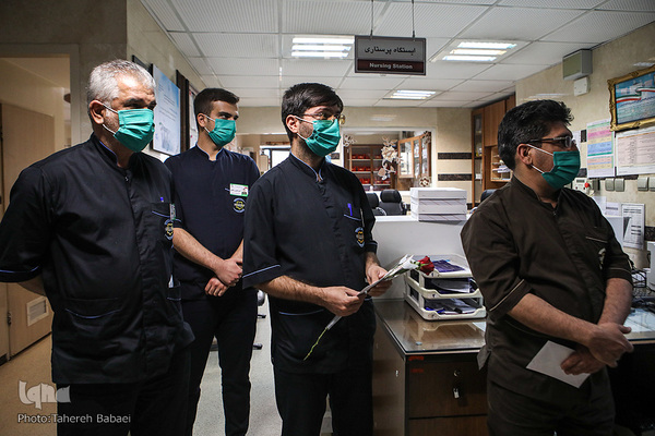 تجلیل و تکریم از مقام شامخ پرستاران و مدافعان سلامت به‌ویژه پرستاران نمونه قرآنی