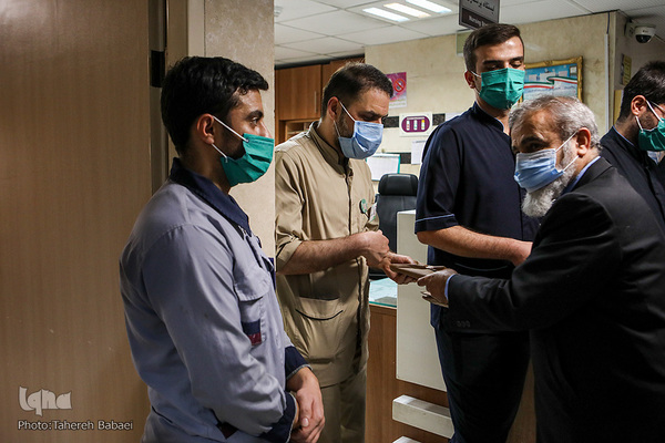 تجلیل و تکریم از مقام شامخ پرستاران و مدافعان سلامت به‌ویژه پرستاران نمونه قرآنی