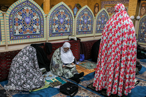 جشن میلاد دخت علی(ع) در محله قنات کوثر