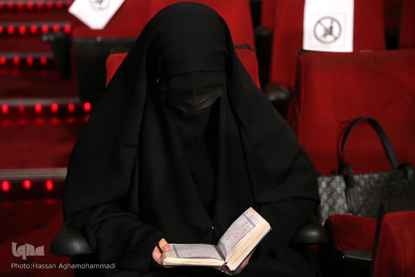 اولین شب مرحله نهایی چهل و چهارمین دوره مسابقات سراسری قرآن کریم