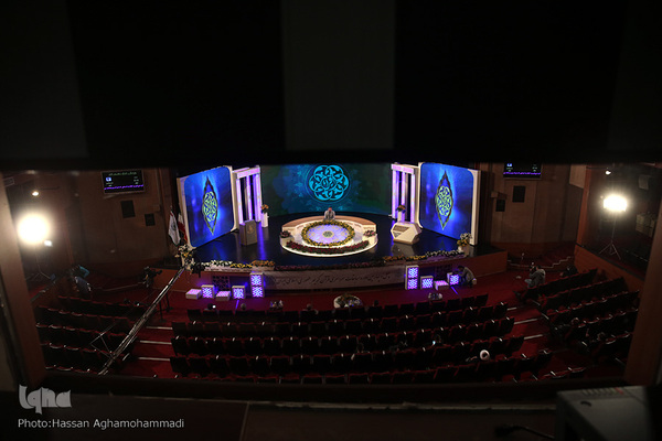 سومین شب از رقابت‌های چهل و چهارمین دوره مسابقات سراسری قرآن کریم