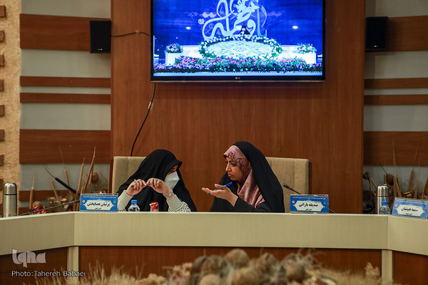 چهارمین روز رقابت بانوان در مرحله نهایی چهل و چهارمین دوره مسابقات سراسری قرآن