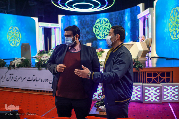 نشست صمیمی رئیس مرکز امور قرآنی سازمان اوقاف و امور خیریه با متسابقان