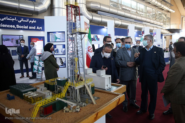 مهمانان نمایشگاه توانمندی‌ها و دستاوردهای جهاددانشگاهی