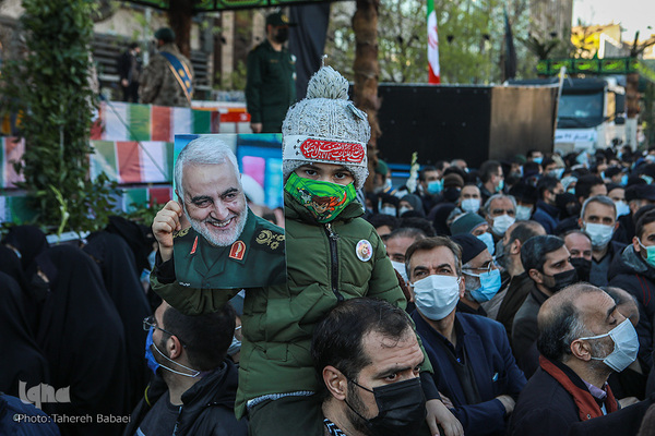 تشییع پیکر ۱۵۰ شهید گمنام