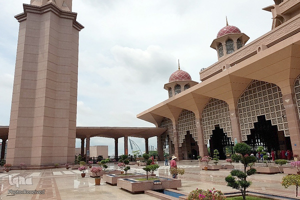 مسجد صورتی مالزی