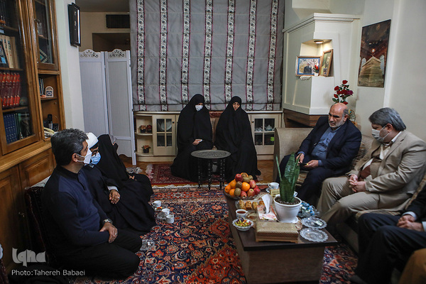 مراسم دیدار با چهار مادر قرآن و خانواده شهید