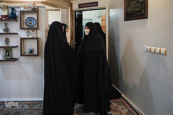 مراسم دیدار با چهار مادر قرآن و خانواده شهید