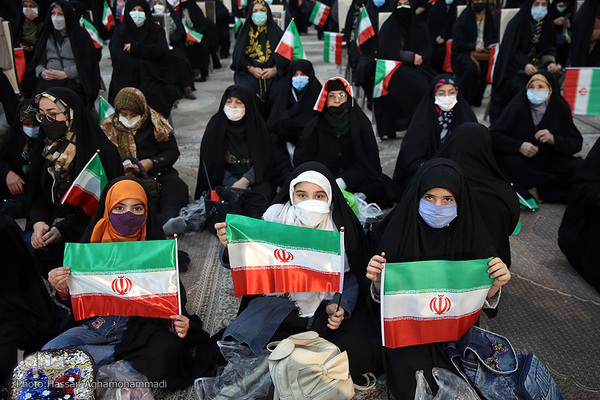 مراسم بزرگداشت چهل‌وسومین سالگرد ورود امام خمینی(ره) به میهن اسلامی در حرم مطهر  بنیانگذار جمهوری اسلامی